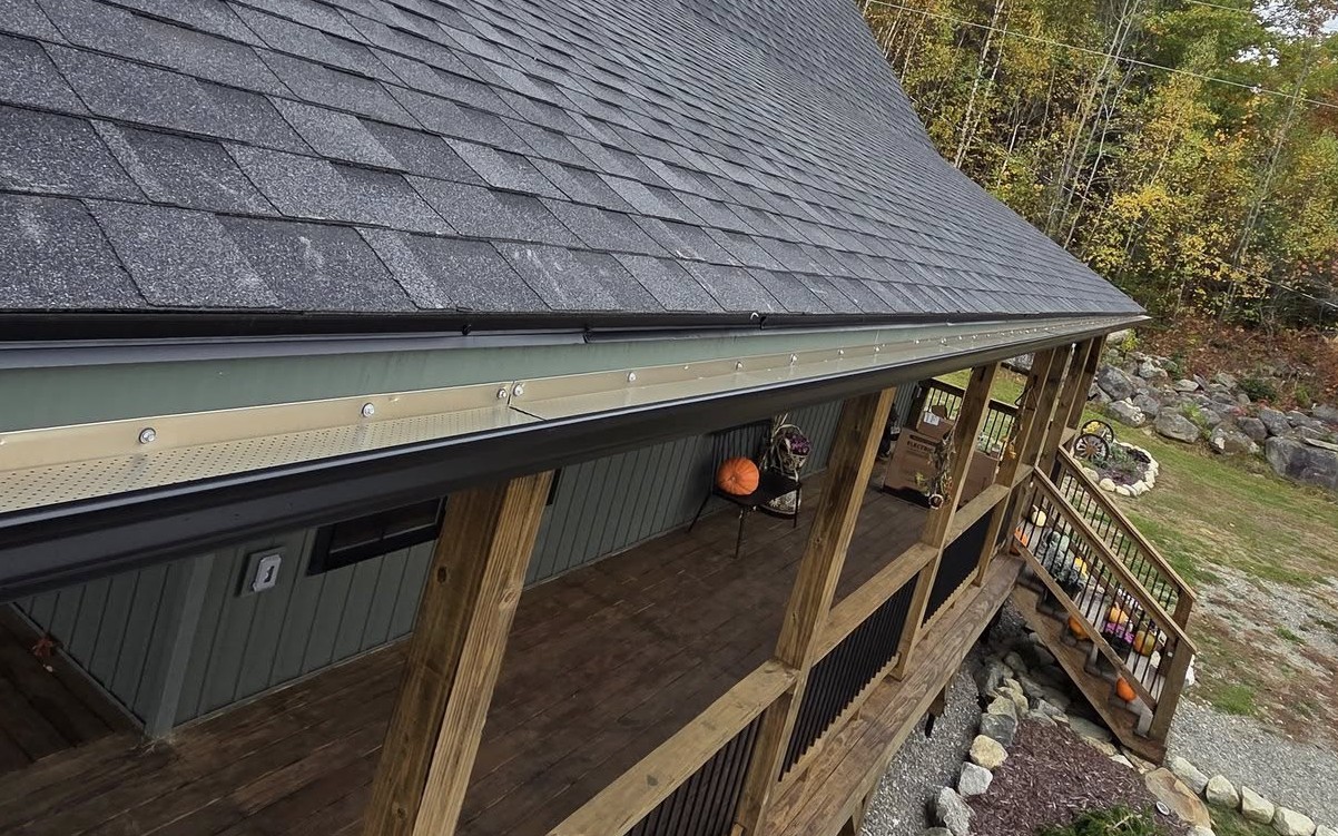 seamless rain gutter with leaf guard